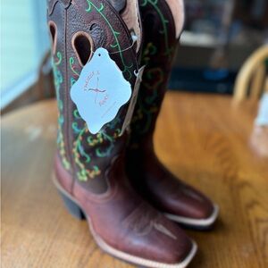 Twisted X Women’s Cowboy Boots with Embroidery NWT